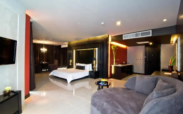 Tsix5 Hotel