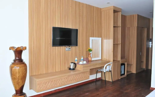 Sen Vang Luxury