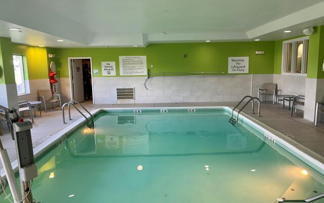 Holiday Inn Express Indianapolis — Fishers, by IHG