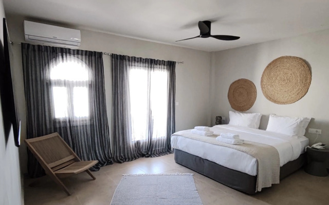 Bios Santorini Vegan - Vegetarian Boutique Hotel 