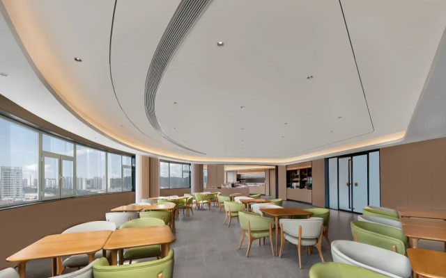 All Season Hotel (Yantai Qixia bus station)