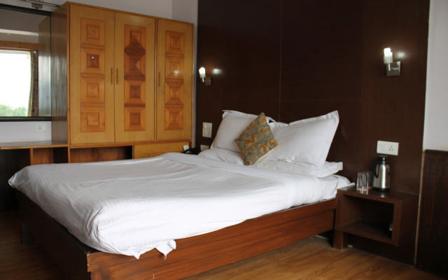 Hotel Imperial Lake View