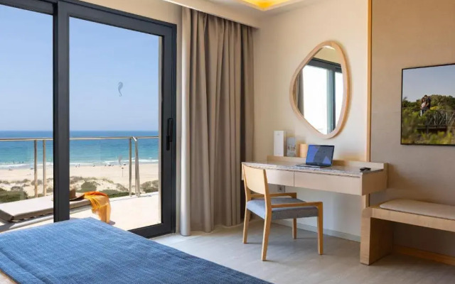 Hipotels Barrosa Palace & SPA