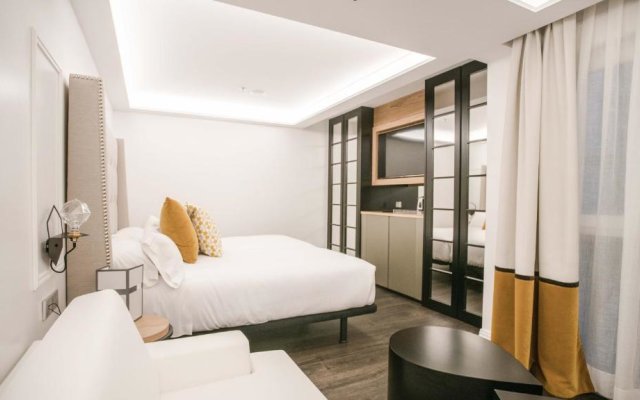 The Hotel Regina