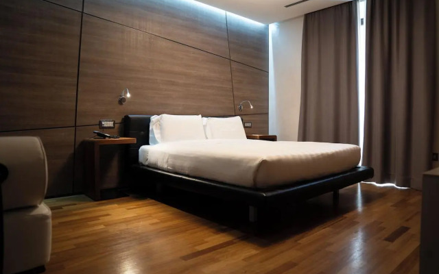 Divina Luxury Hotel