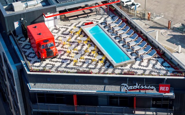 Radisson RED V&A Waterfront, Cape Town