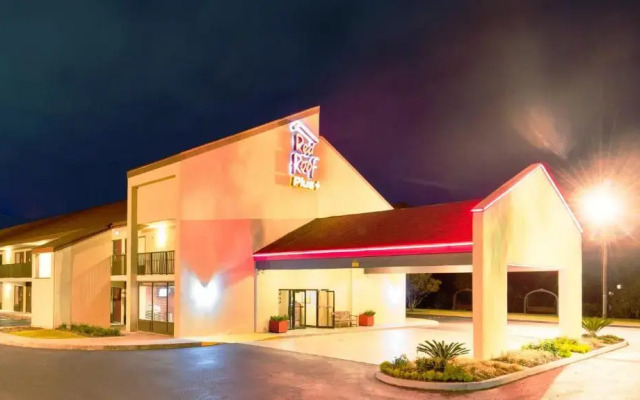 Red Roof Inn PLUS+ Mt Pleasant - Patriots Point