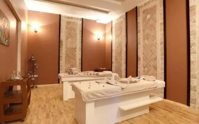 Uğurlu Termal Tatil Köyü