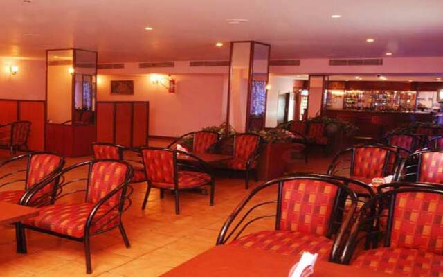 SRM Hotel Maraimalai Nagar