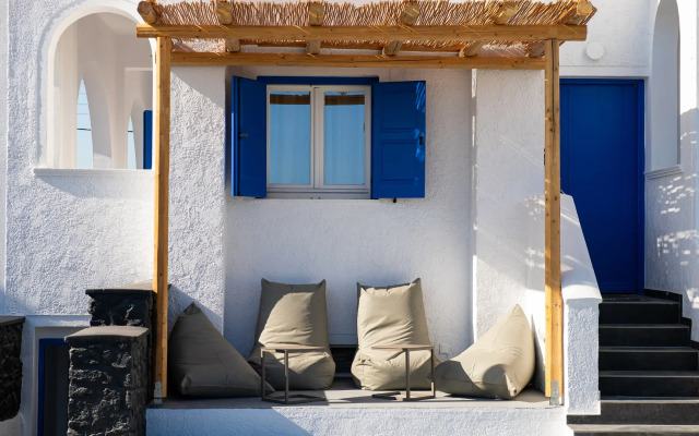 Bios Santorini Vegan - Vegetarian Boutique Hotel 