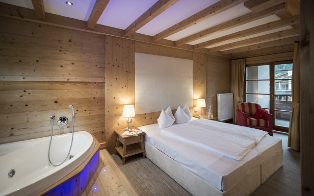 Post Alpina - Family Mountain Chalets