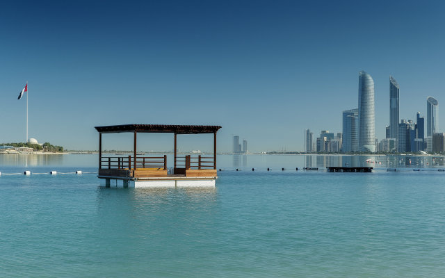 Radisson Blu Hotel & Resort, Abu Dhabi Corniche