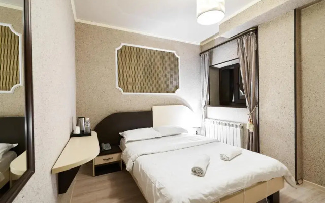 7 days hotel