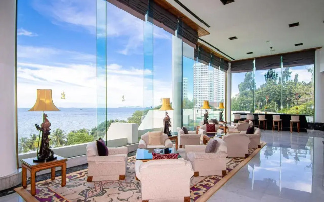 Royal Wing Suites & Spa Pattaya