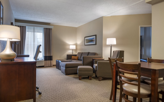 Comfort Suites near Penn State