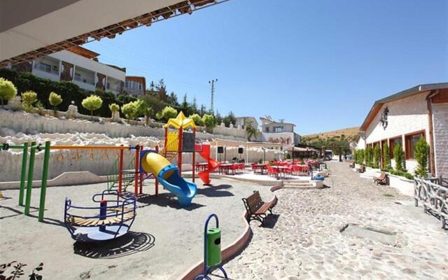 Uğurlu Termal Tatil Köyü