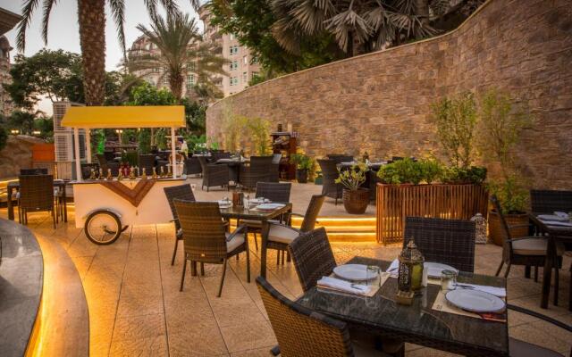 Swissotel Al Murooj Dubai Hotel