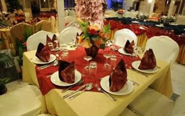 White Palace Hotel