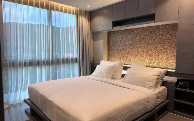 Kamala Beach D76 Exclusive Junior Suite