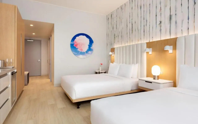 The Viv Hotel, Anaheim, a Tribute Portfolio Hotel