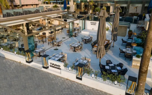 Отель Blue Bay Platinum