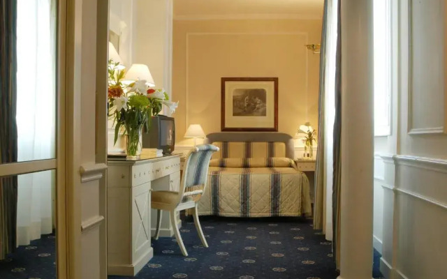 Hotel De La Ville