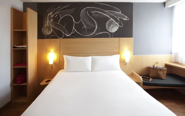 ibis Edinburgh Centre South Bridge - Royal Mile
