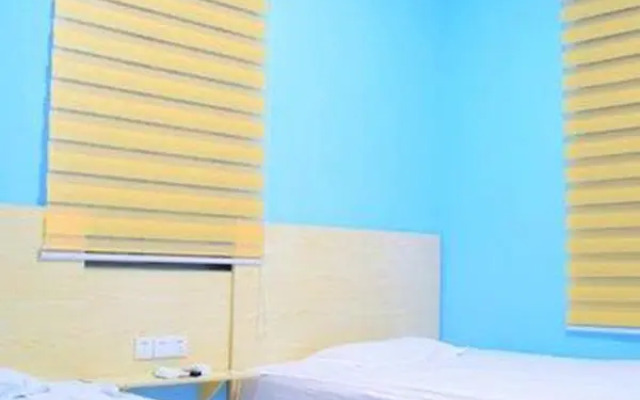 Lianghai Hostel Sanya