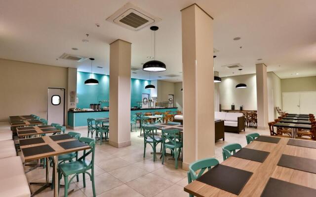 Summit Suítes Pindamonhangaba