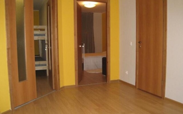 Жилое помещение Холидей на Калинина