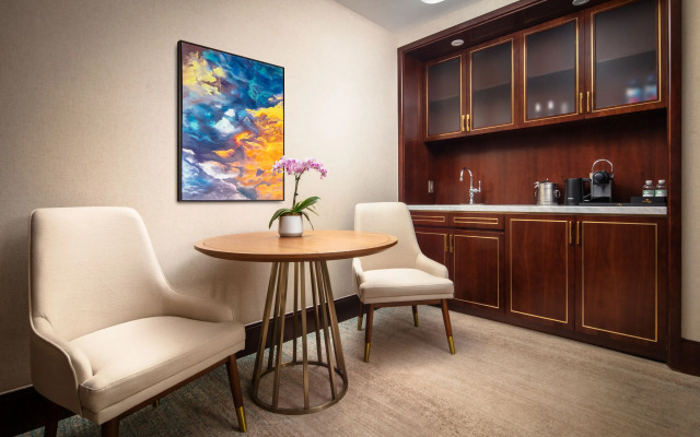Blossom Hotel Houston
