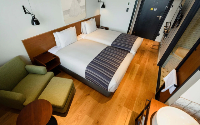Ebisuholic Hotel