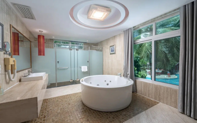 Sanya Huayuan Hot Spring Seaview Resort