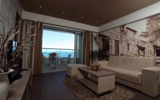 Beach Penthouse Apartment