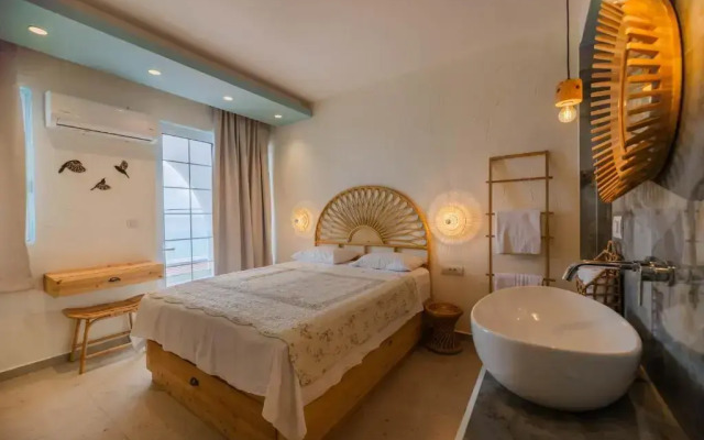 Delfini Beach Hotel