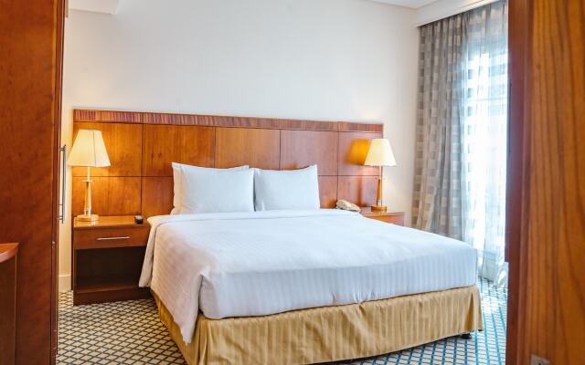 Millennium Lakeview Hotel