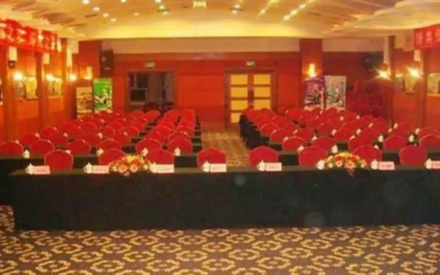 Dushanzi Hotel - Urumqi