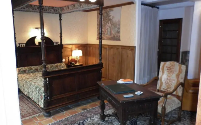 Chateau Du Val