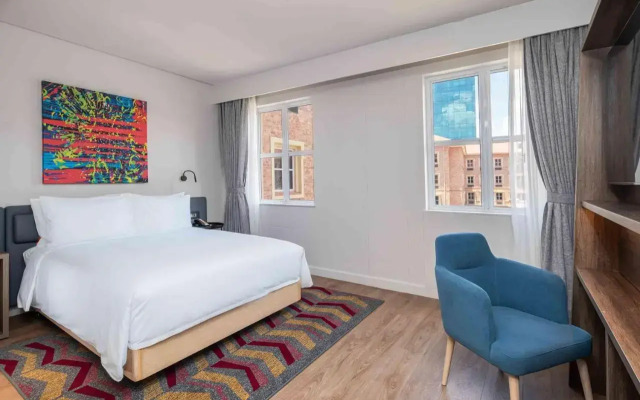 Hampton By Hilton Sandton Grayston