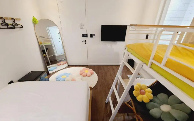 Bias K-GIRL GUESTHOUSE - Caters to Women