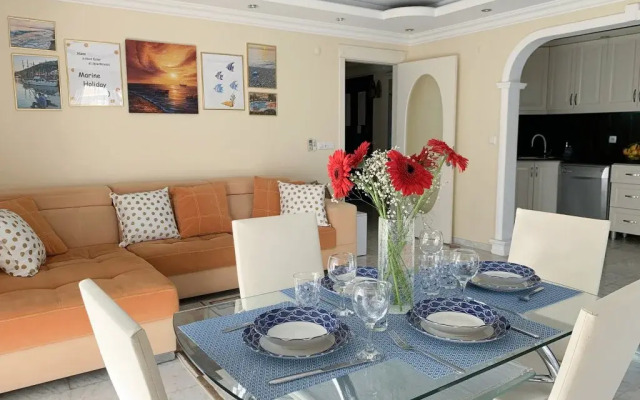 Apartments Marine Holiday