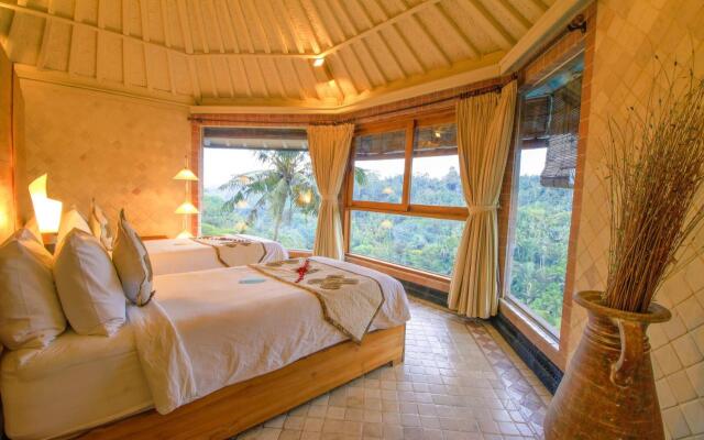 Kupu Kupu Barong Villas and Tree Spa by L'OCCITANE