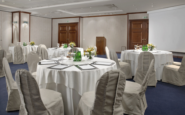 NJV Athens Plaza Hotel