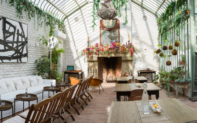 Akademie Street Boutique Hotel