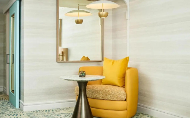 The Highland Dallas, Curio Collection by Hilton