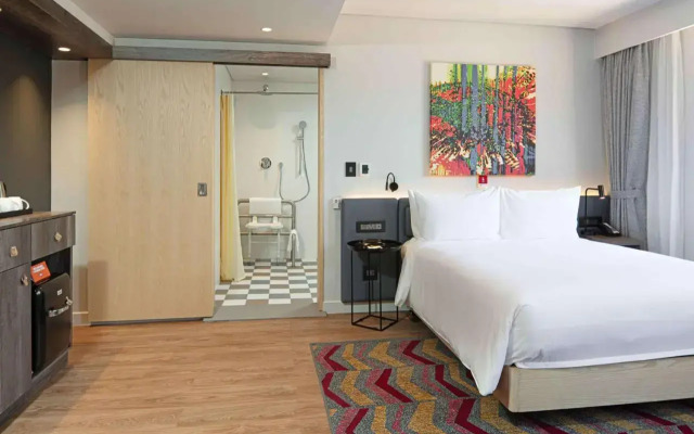 Hampton By Hilton Sandton Grayston