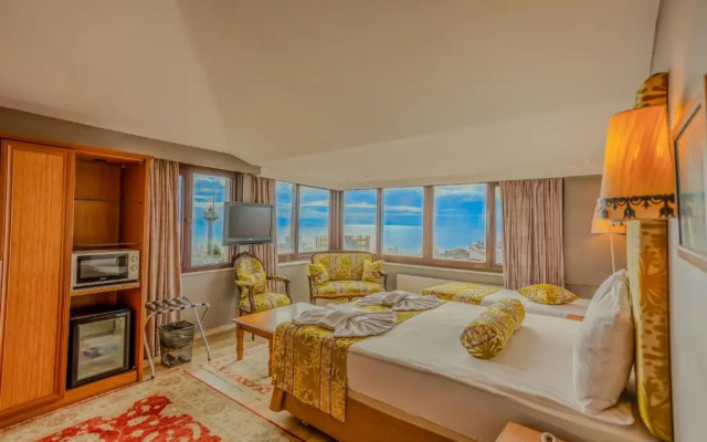 Tashkonak Studio Suites