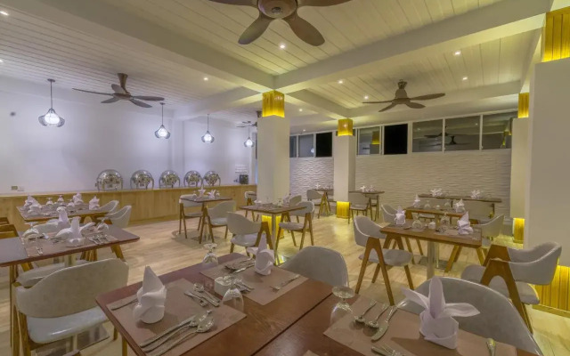 Dhiguveli Maldives Hotel
