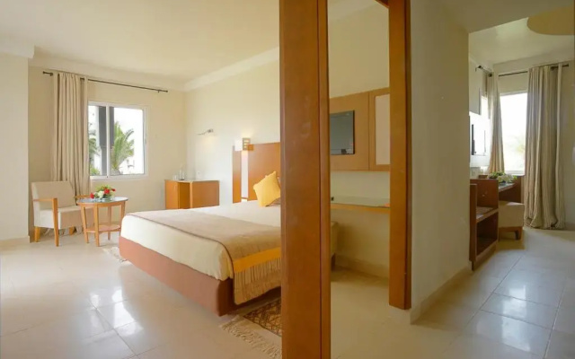 Vincci Helios Beach