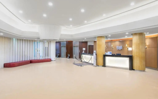 Holiday Inn Express Shanghai Putuo by IHG